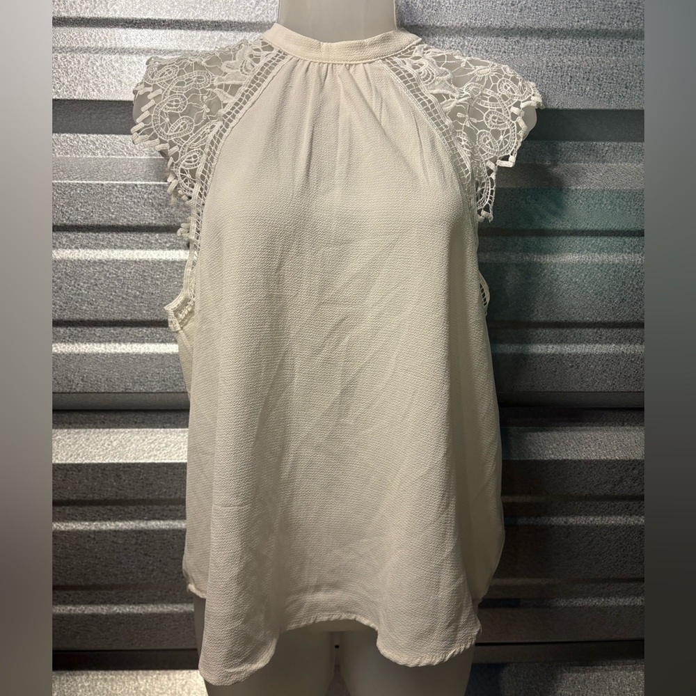 Love J Cream Lace Sleeve Top